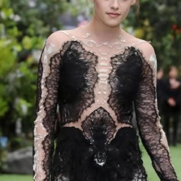 Kristen Stewart - Provocative and Androgynous Shoots in kristenstewart_hot_a5clykw51flf1.jpg - hidden celebrity photo